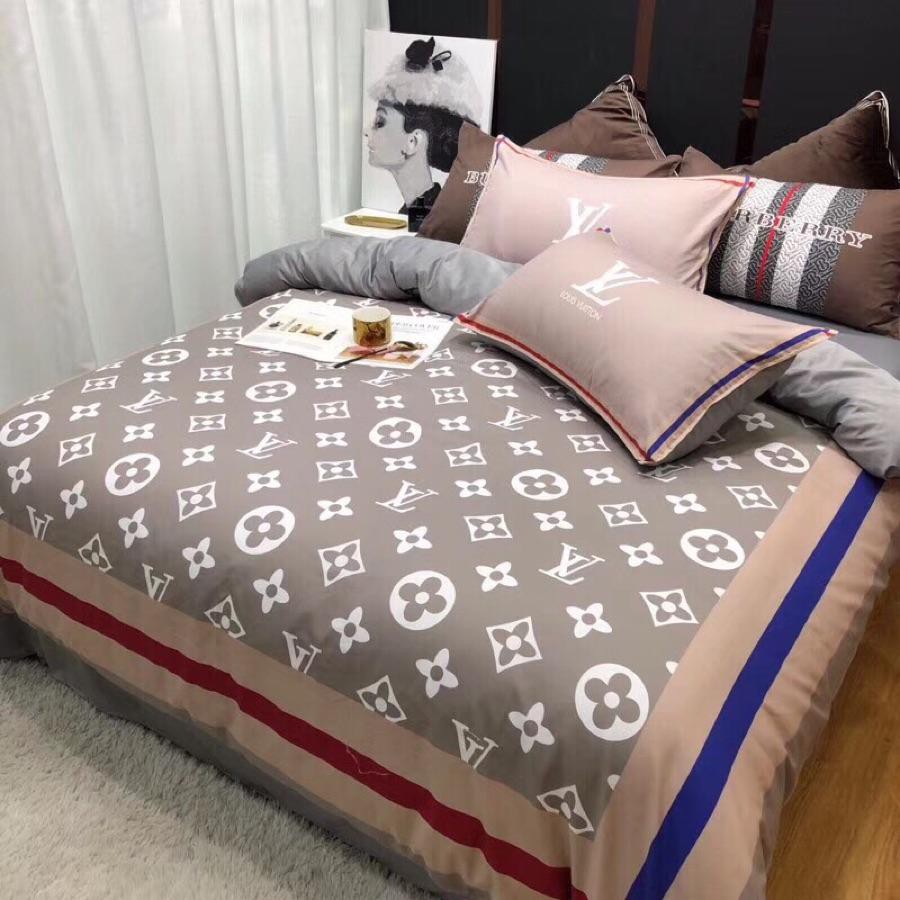 lv11 louis vuitton custom bedding set #1 (duvet cover & pillowcases)