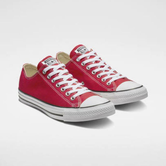 red converse chucks
