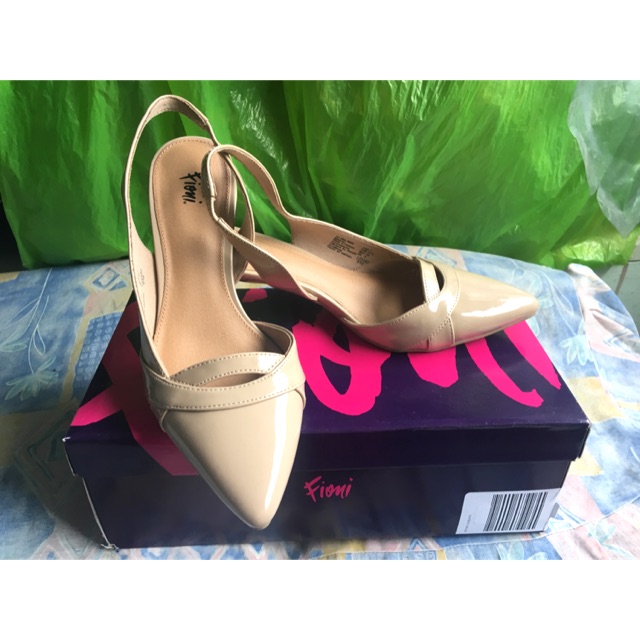 beige heels payless