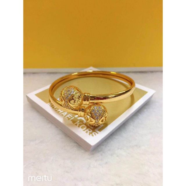 michael kors heart bangle