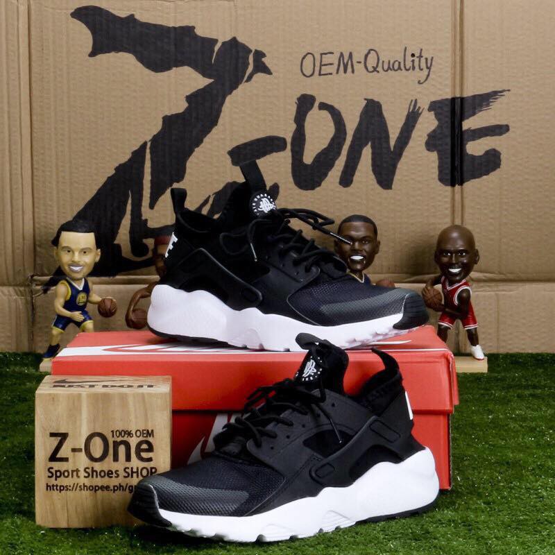 nike huarache all black mens