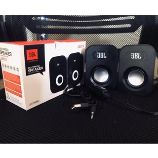 focusrite scarlett 2i2 krk rokit 5