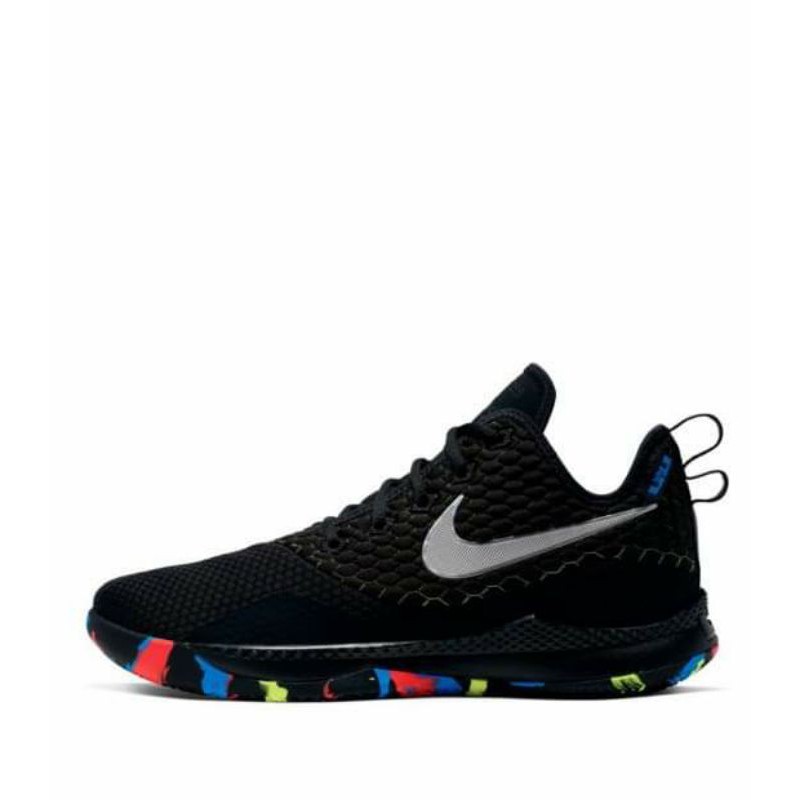 lebron witness 4 women's