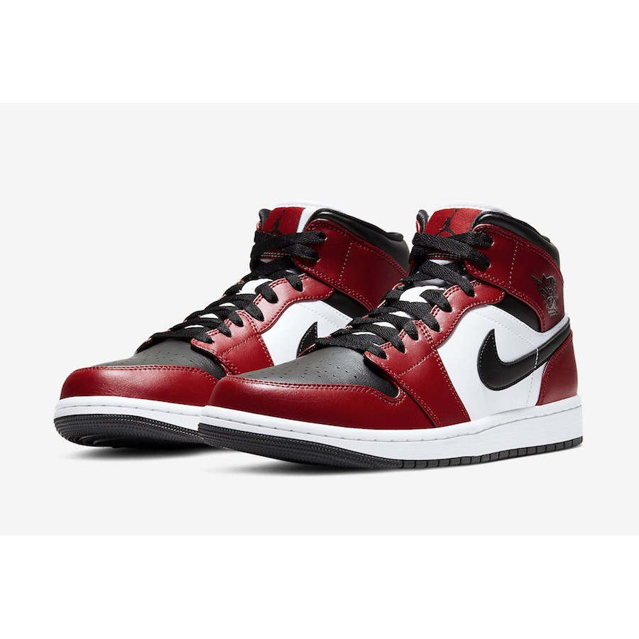 air jordan 1 mid chicago colorway