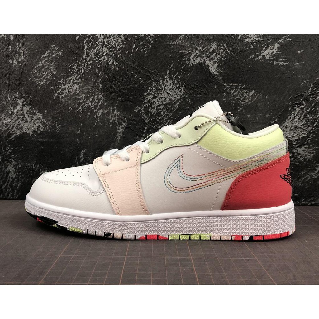 low top basketball shoes