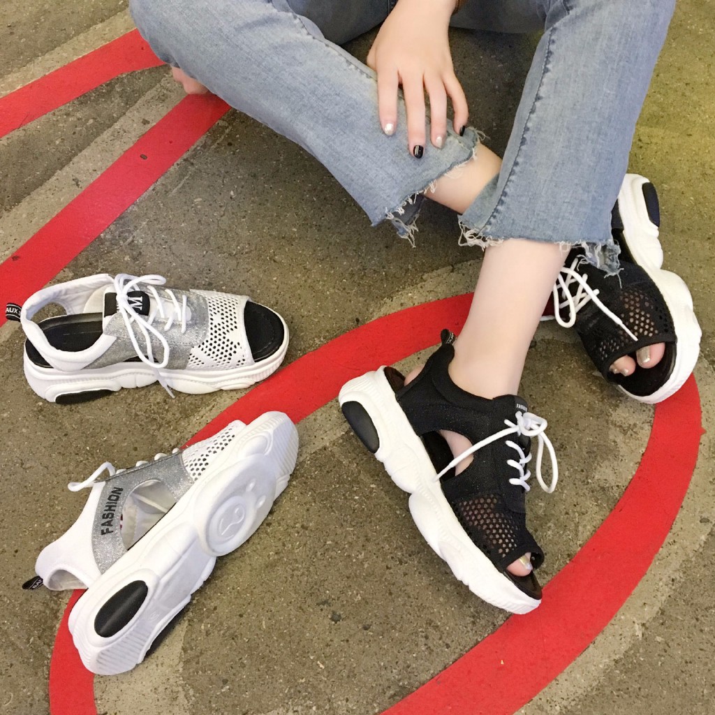 trendy platform shoes