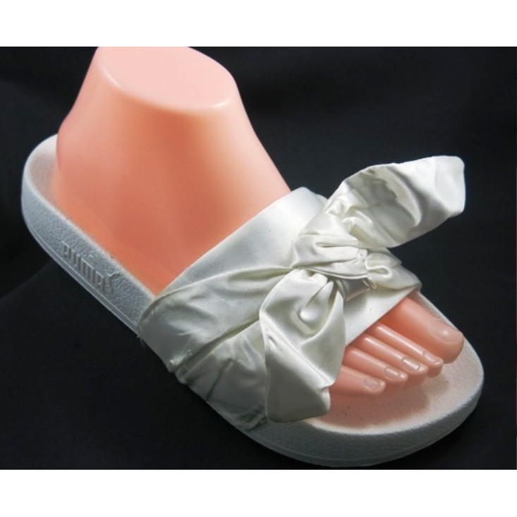 fenty slides ph