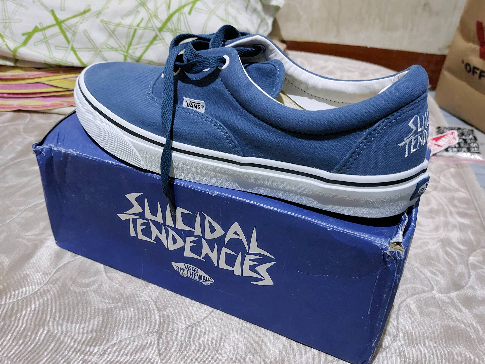 Vans era suicidal clearance tendencies