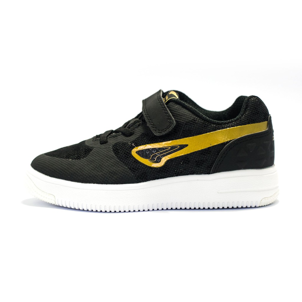 boys gold tennis shoes