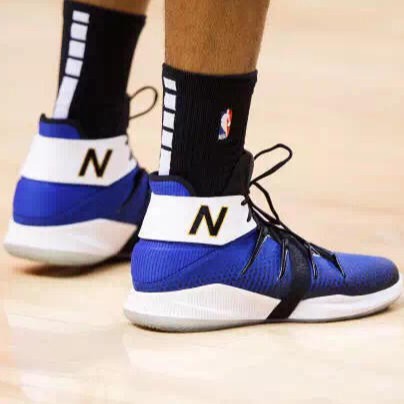 new balance basketball boots