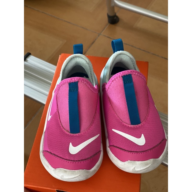 nike lil swoosh toddler