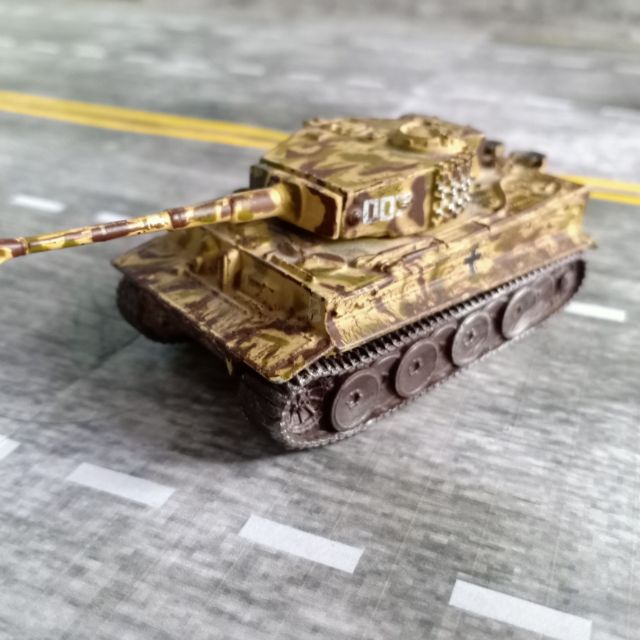 corgi diecast tanks
