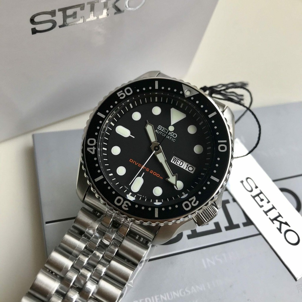 BNEW AUTHENTIC SEIKO SKX007K2 Automatic Diver Day & Date Silver Steel Strap  Watch | Shopee Philippines