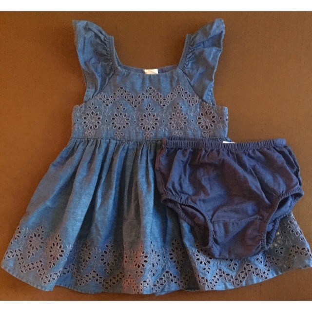 baby gap eyelet dress