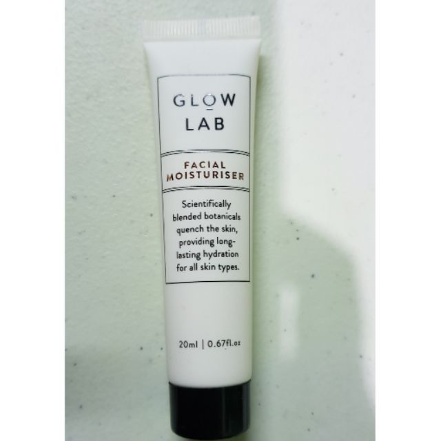 glow lab facial moisturiser