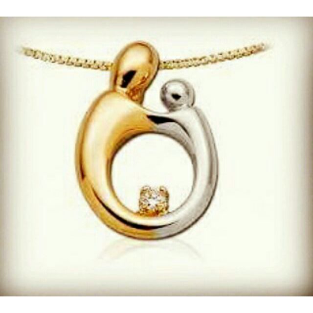 mother and child pendant gold