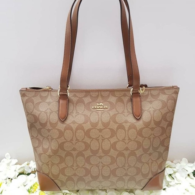 coach sig city zip tote