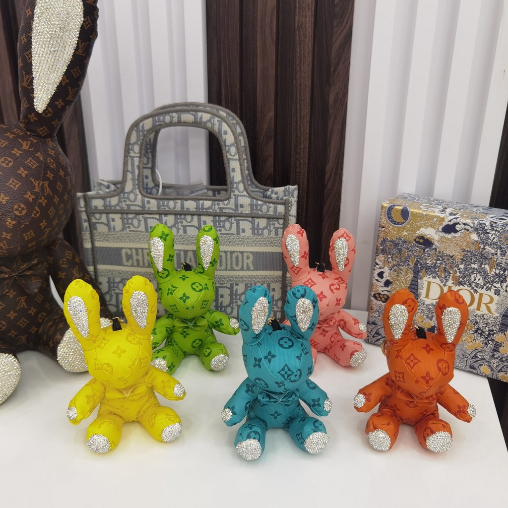 Original Louis Vuitton LV Bunny KeyChain Car Decoration Shopee