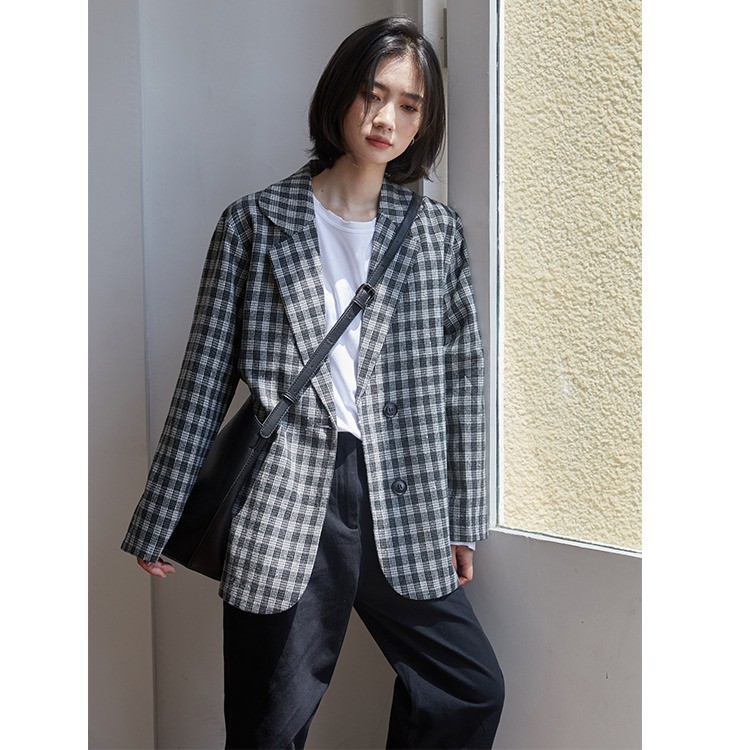 women's black and white plaid jacket