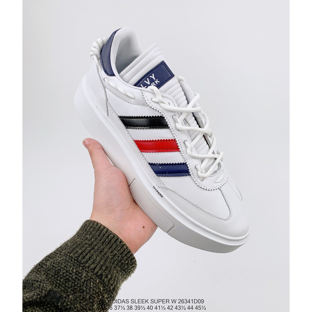 super sneakers campus