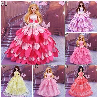 barbie dress up toys