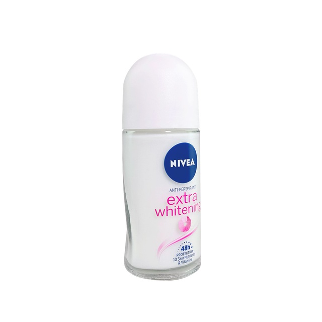 NIVEA Deodorant Extra Brightening Roll On Deodorant, Whitening Deodorant, 50ml
