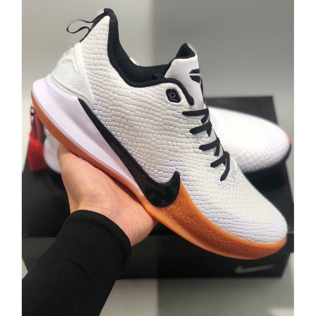 mens kobe bryant basketball shoes