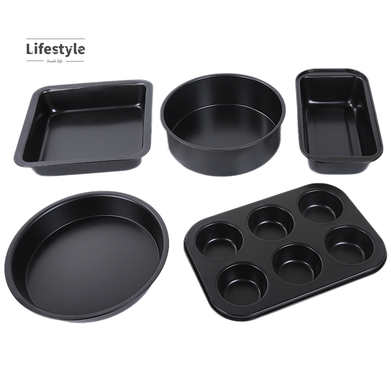 baking cake moulds