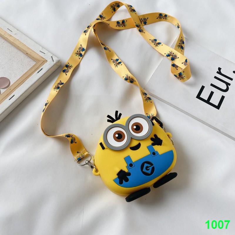 LIGHTER HOUSE™ Cartoon Minions Sling Bag Silicone Wallet Card