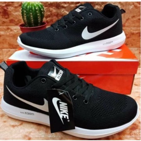 black nike zoom womens