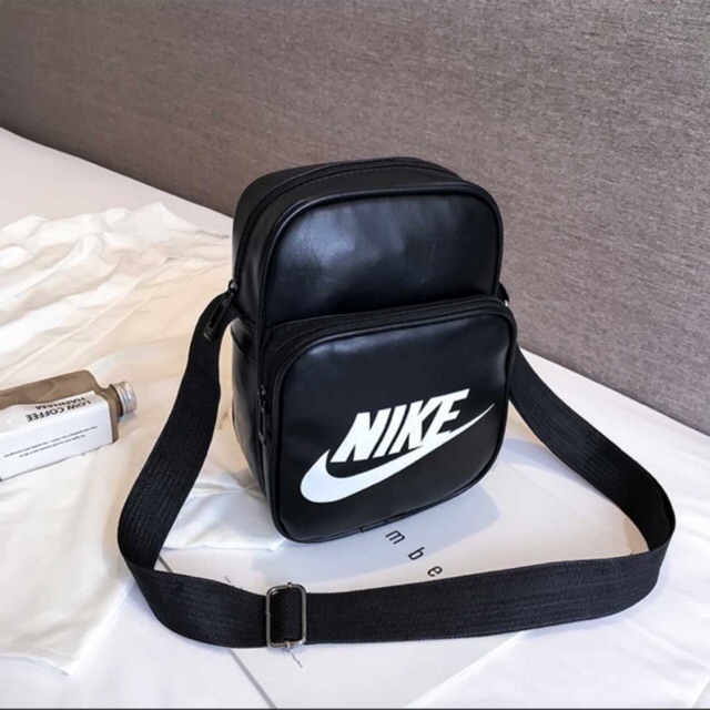 sling bag nike black