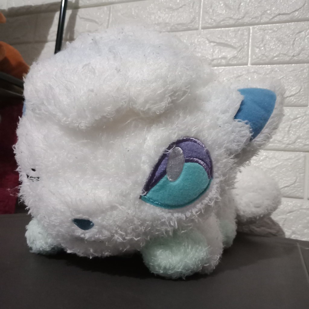 white vulpix plush