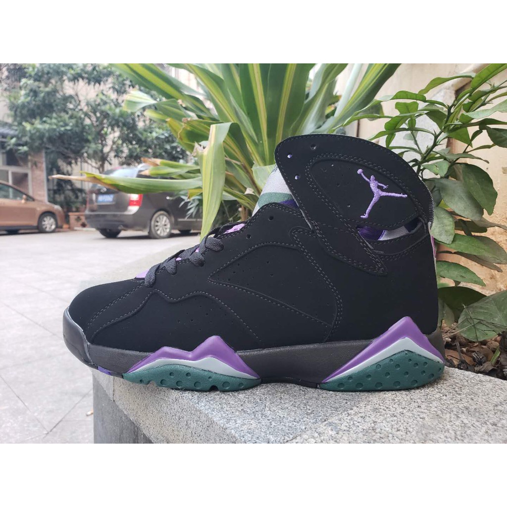 black and green 7s