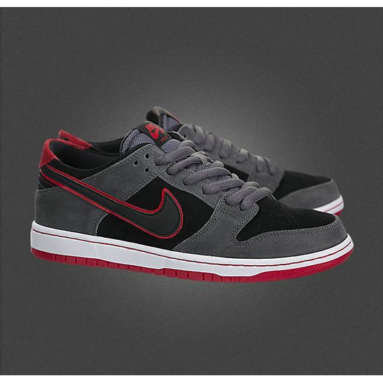 nike sb dunk low black red