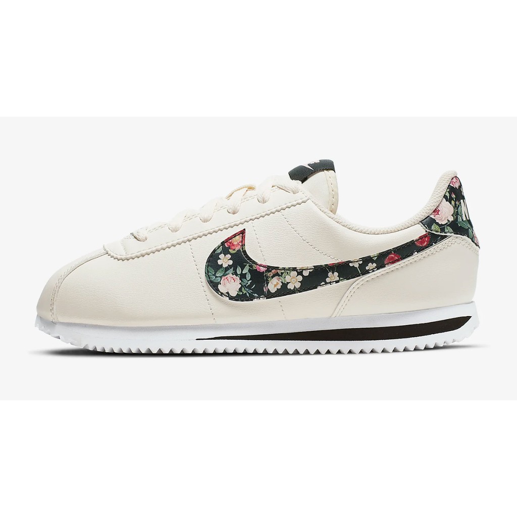 womens nike shoes with flowers