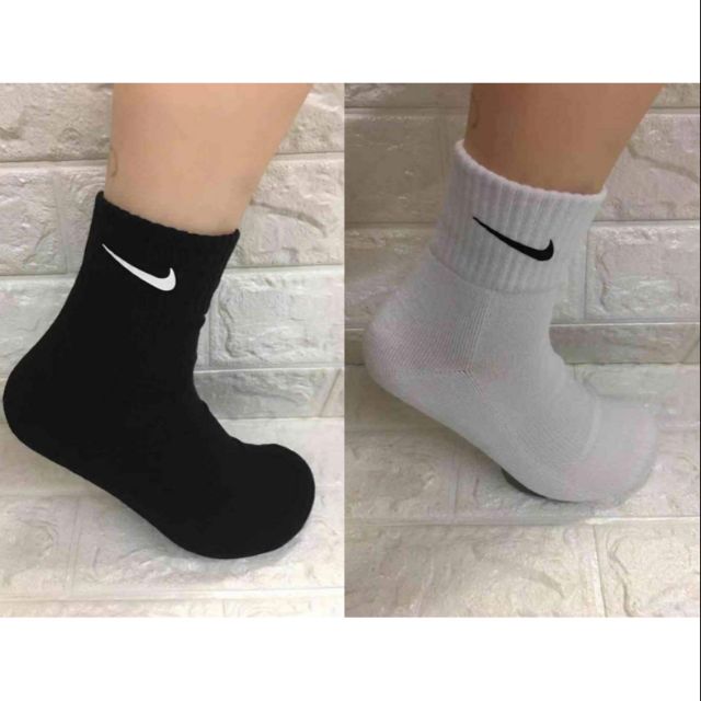 nike mid high socks