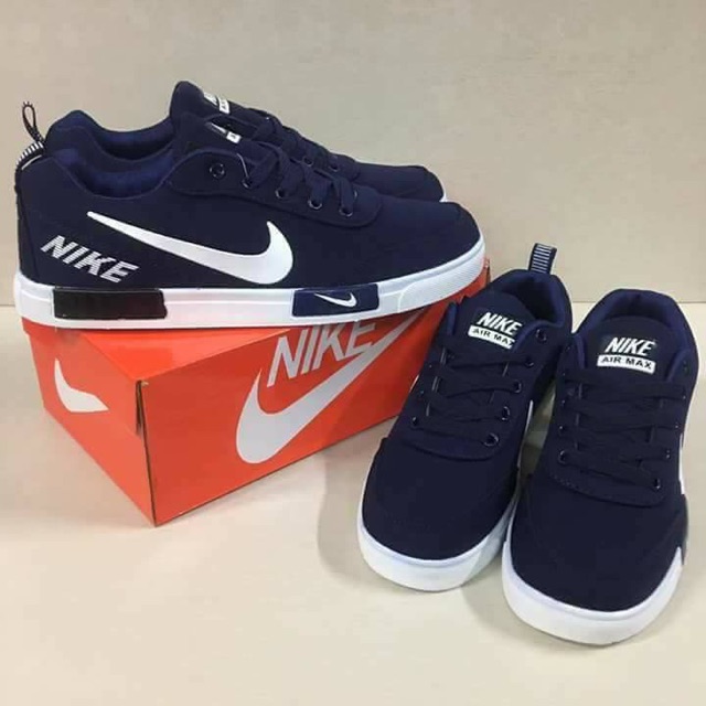 nike couple shoes