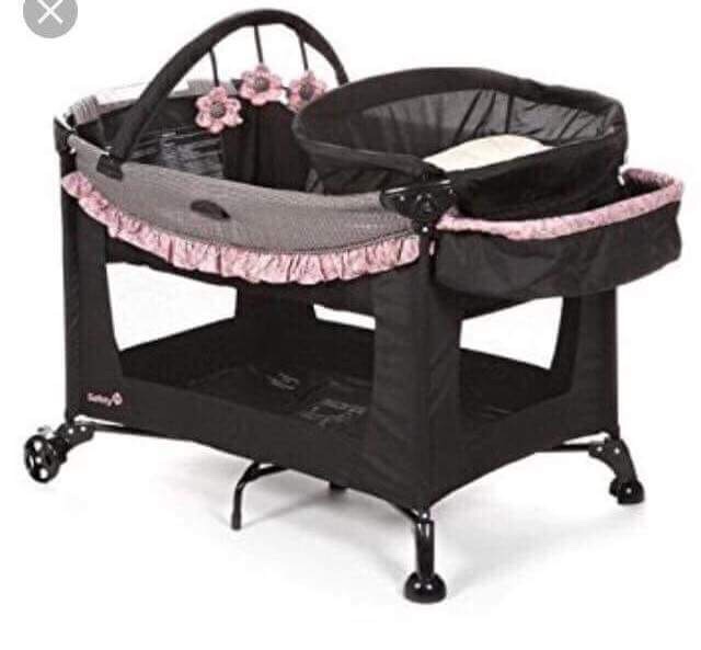 sm baby crib price