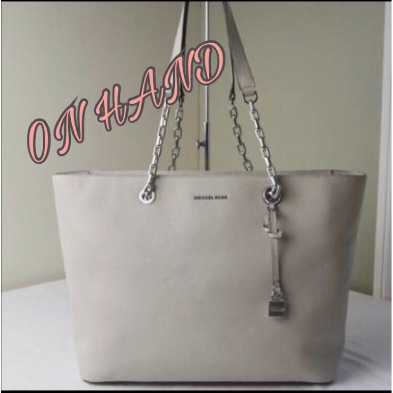 Michael Kors Medium Chain Link Tote Bag in Pearl Grey | Shopee Philippines