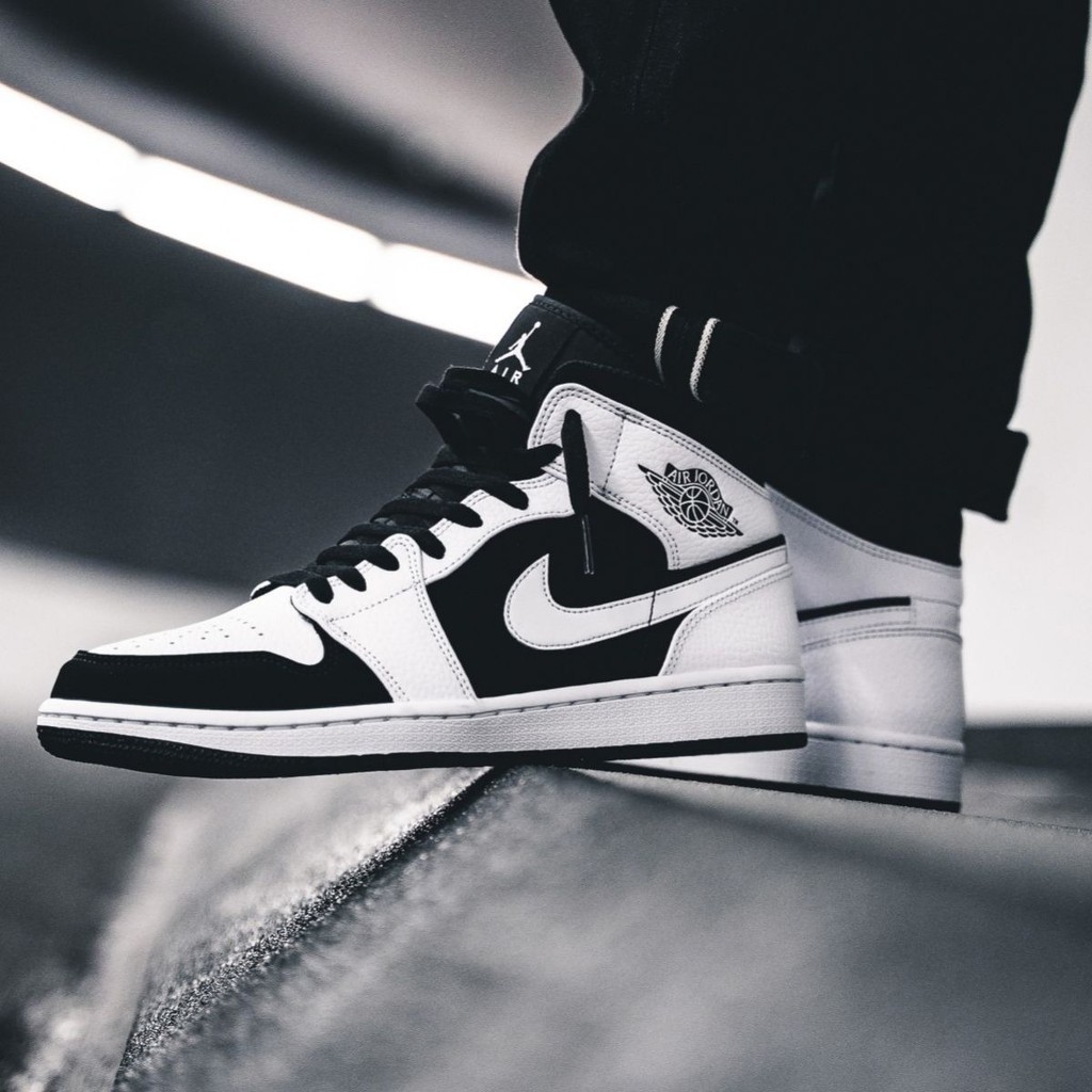 jordan 1 mid black and white womens