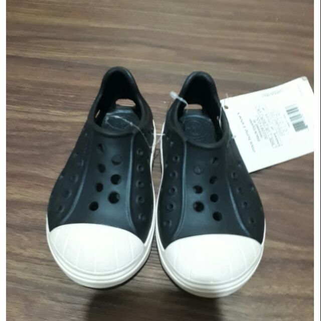 crocs sm megamall