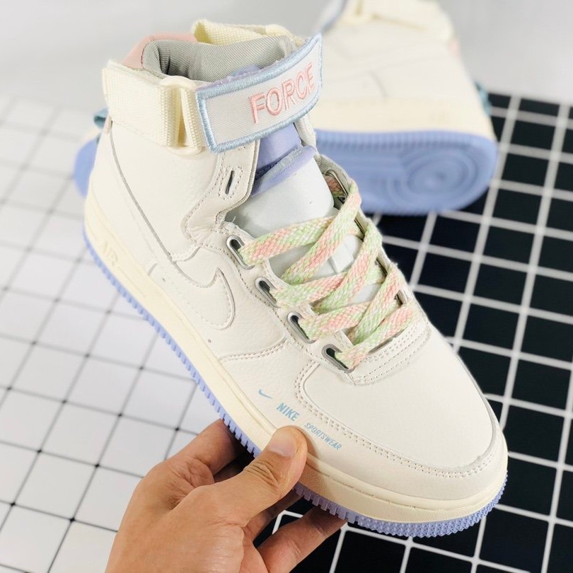 nike sneakers platform