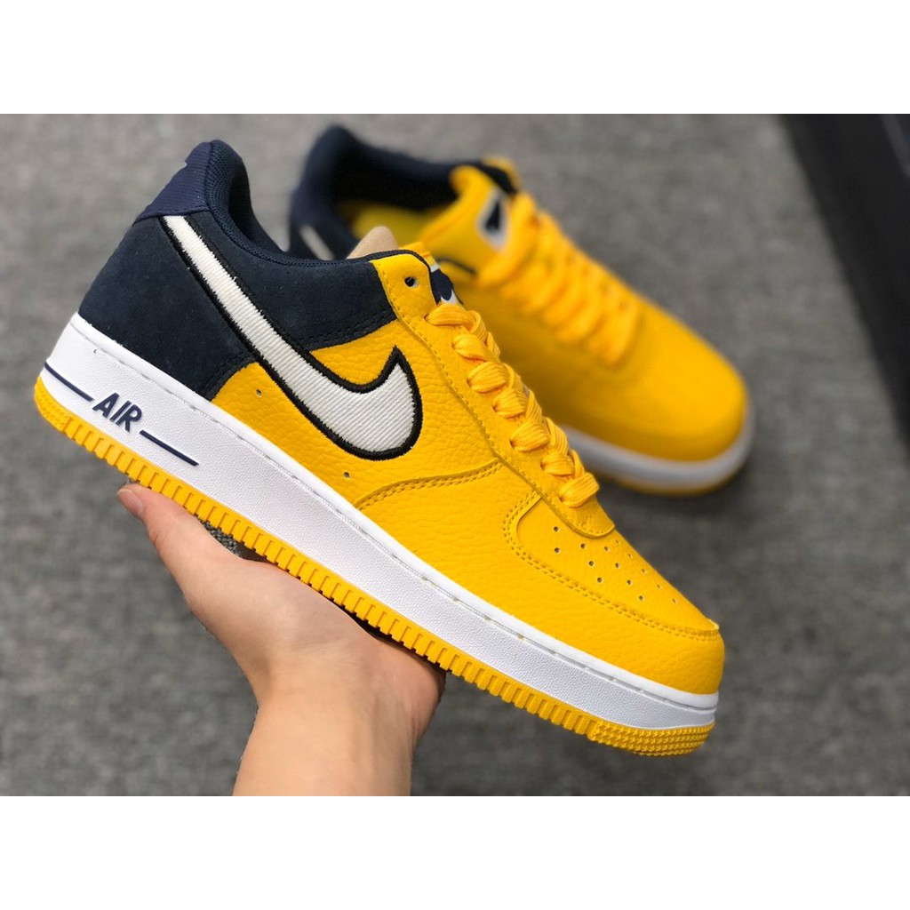 air force one yellow white
