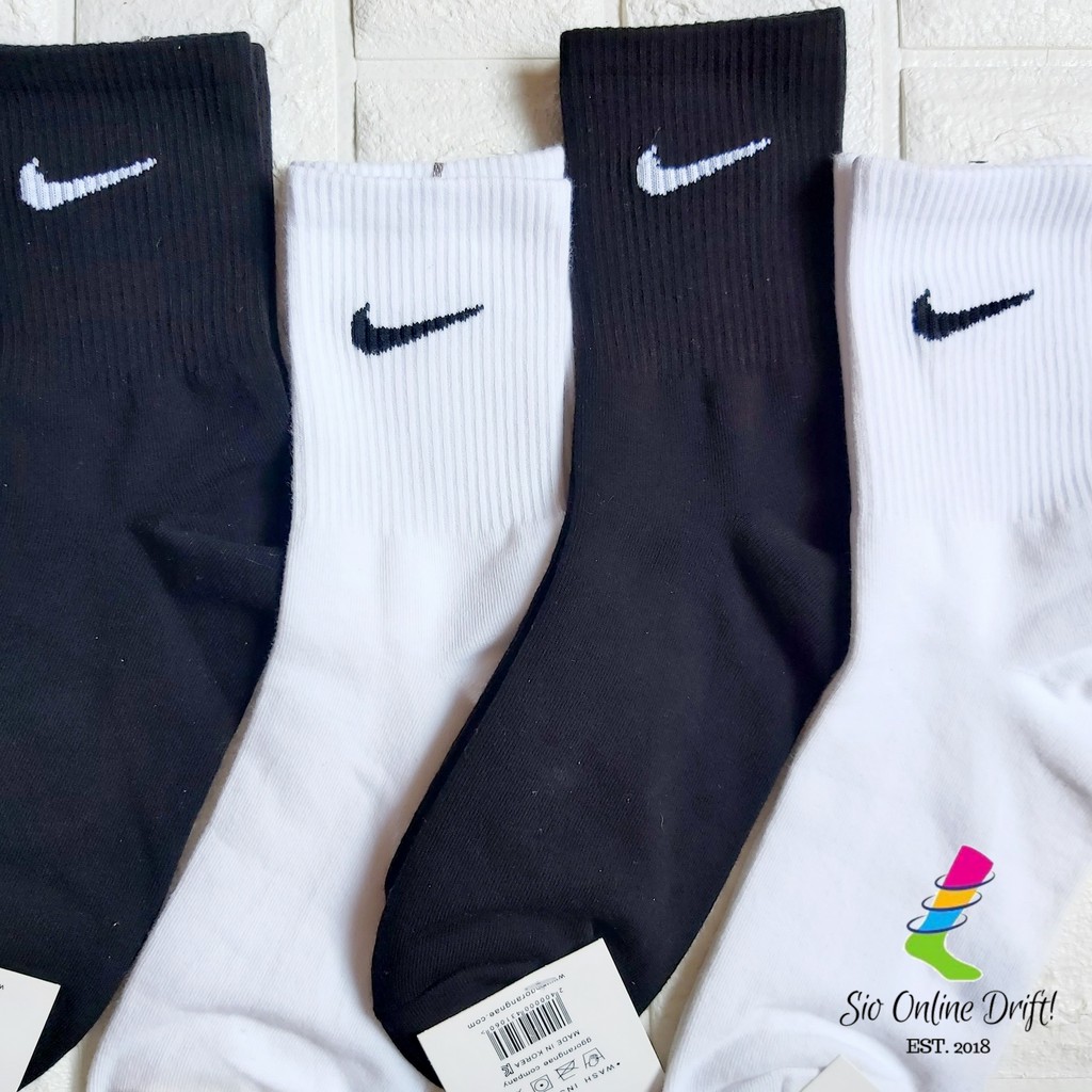 nike mid high socks