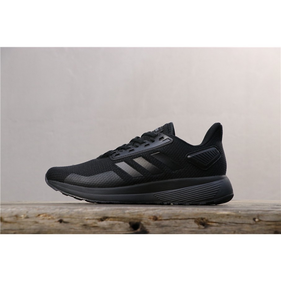 duramo 9 black