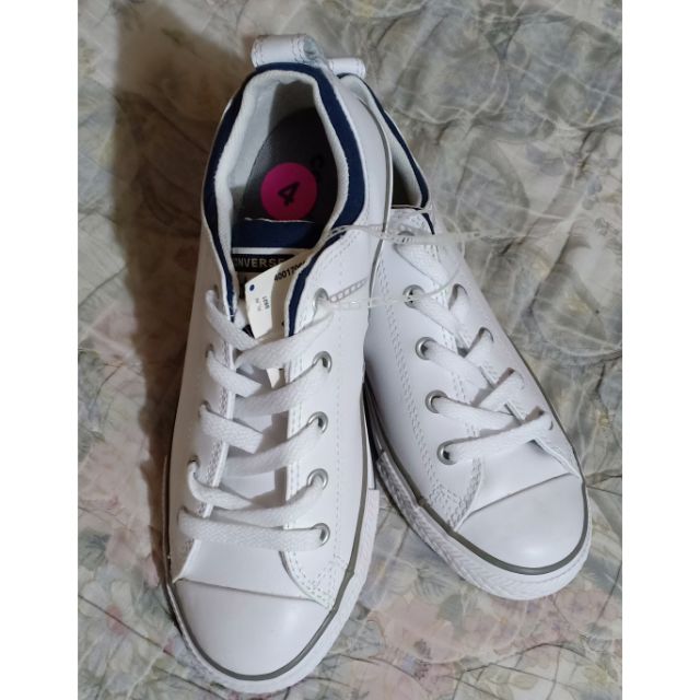 white converse 4