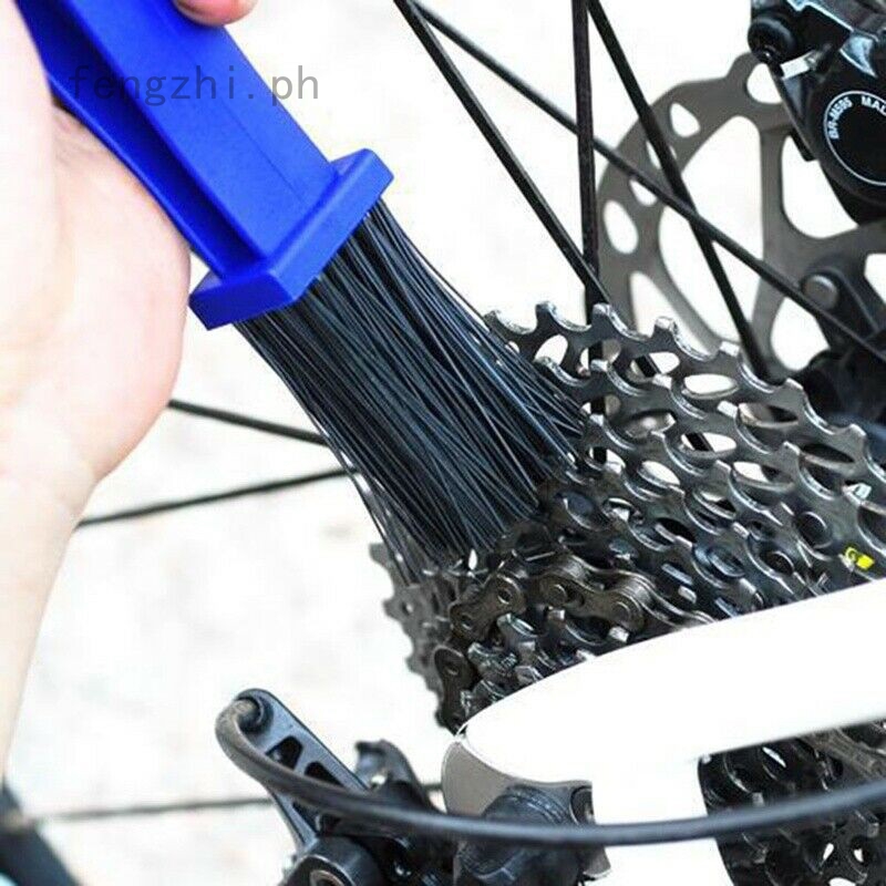 cycle chain cleaner tool