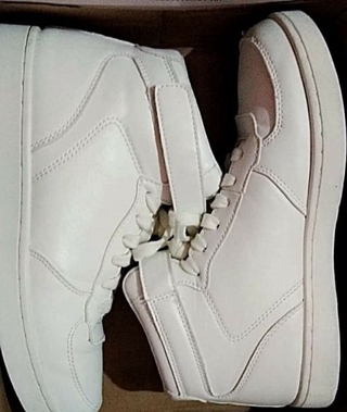 World Balance White High Cut Sneakers | Shopee Philippines