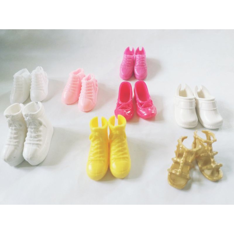 Barbie fashionista doll NORMAL/PETITE FLAT SHOES | Shopee Philippines