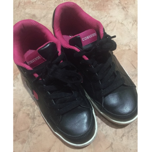 size 5 black leather converse